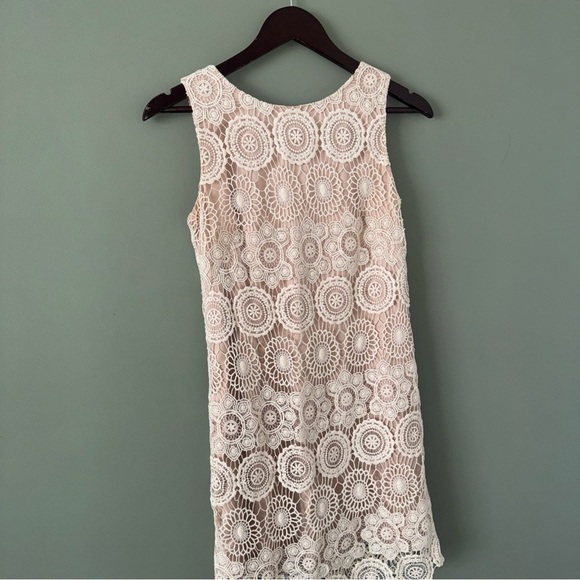 Eliza J Ivory Crochet Lace with Nude Underlay Sleeveless Petite Sheath Dress 2P - Picture 3 of 12